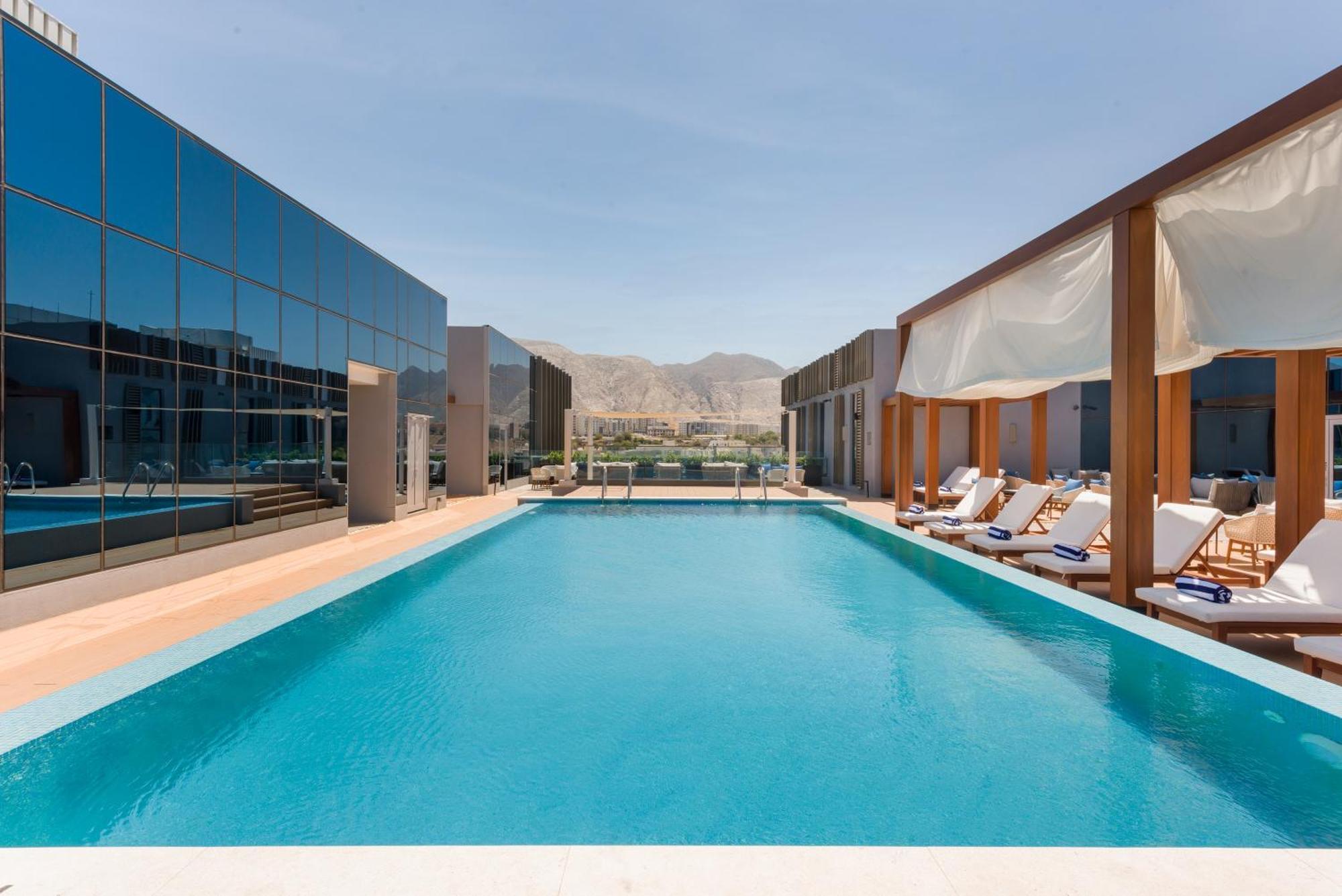 Intercityhotel Bawshar Маскат Екстериор снимка