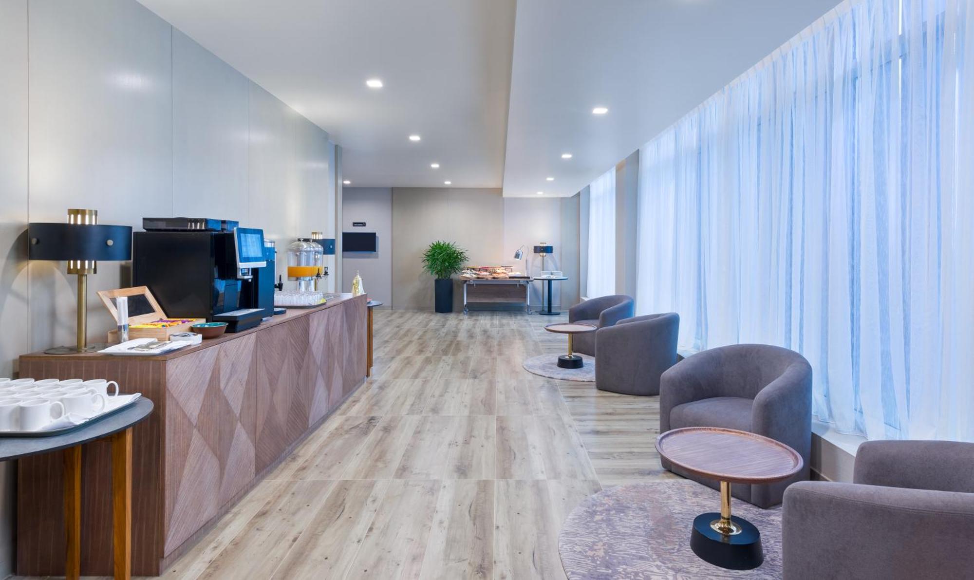 Intercityhotel Bawshar Маскат Екстериор снимка