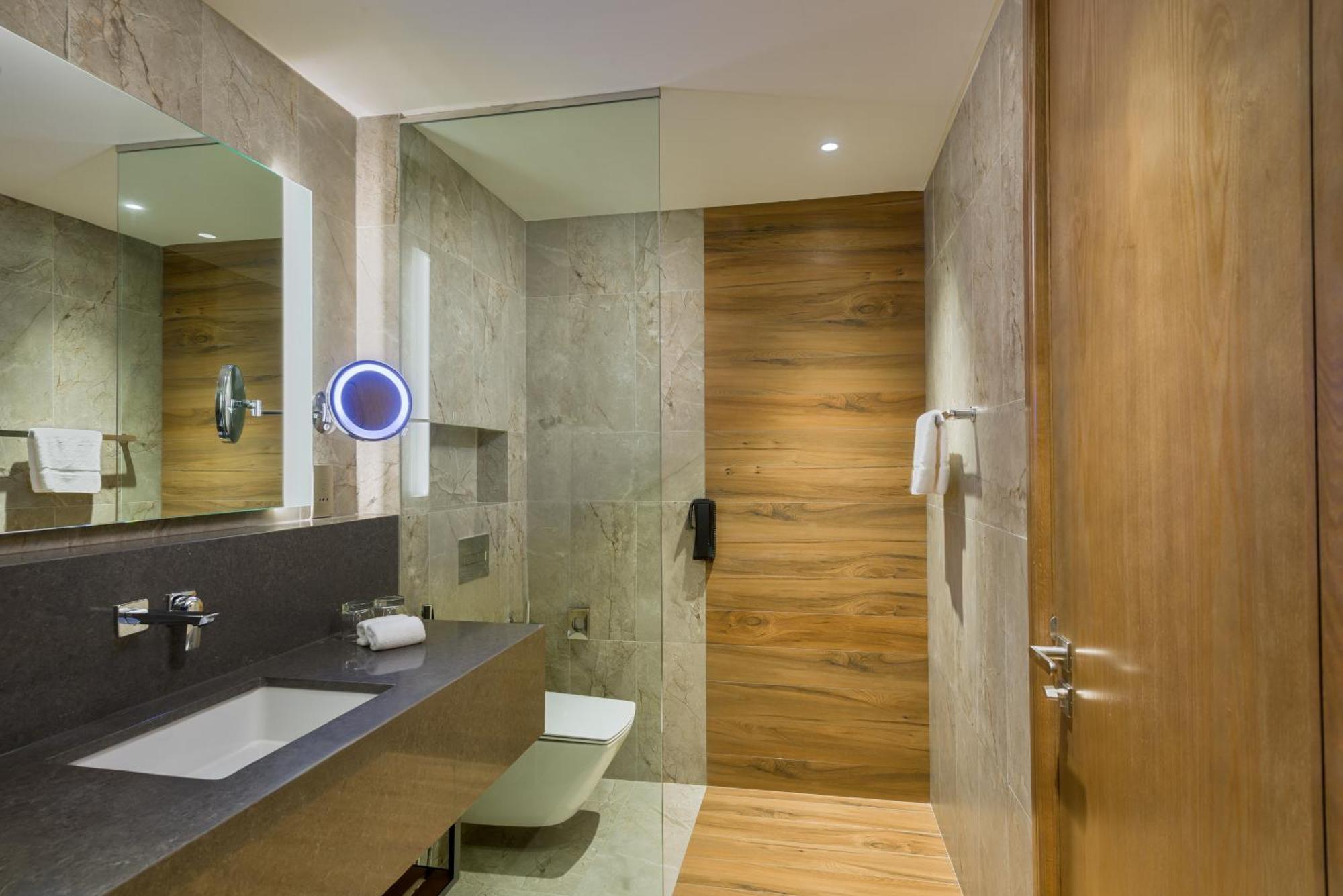 Intercityhotel Bawshar Маскат Екстериор снимка