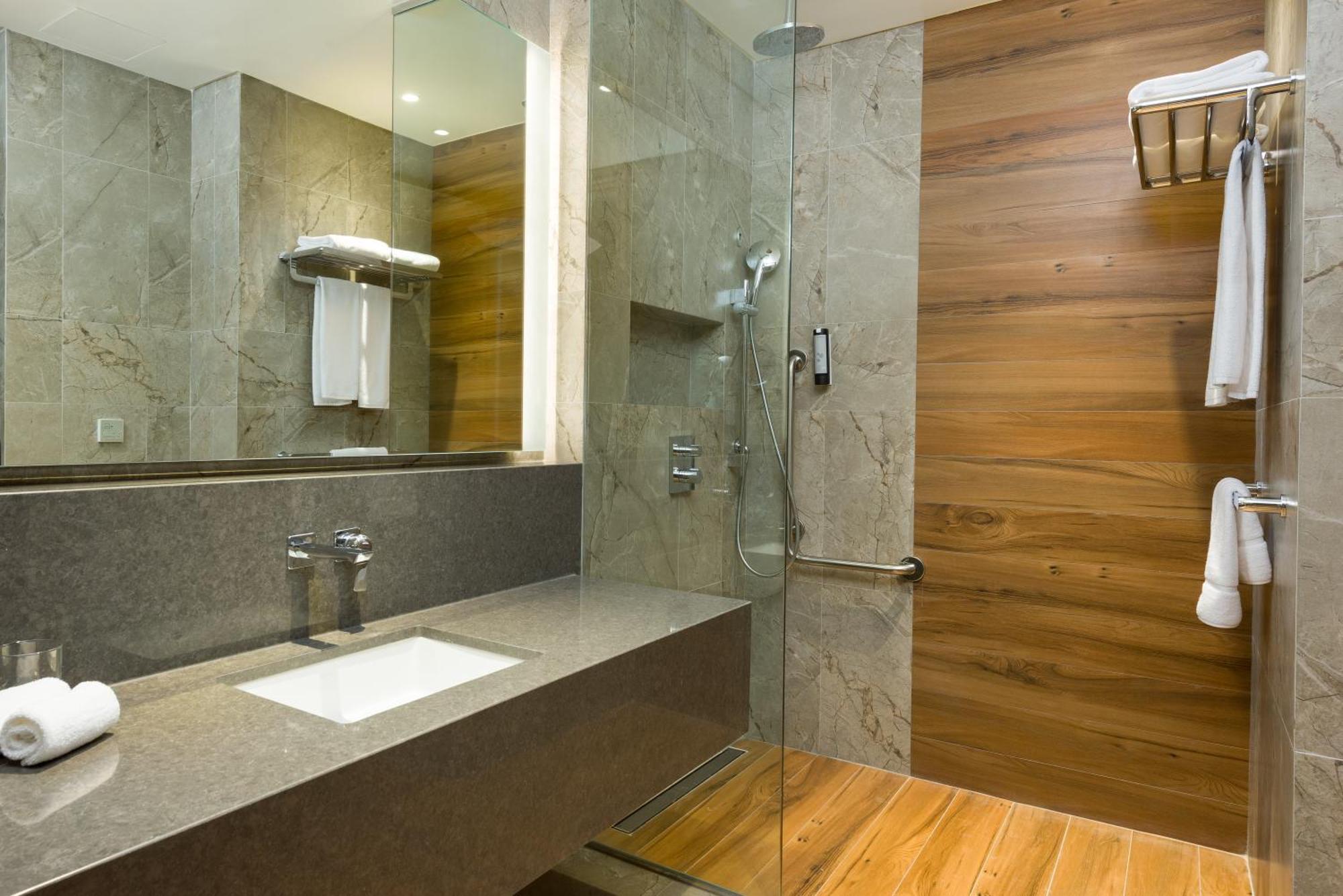 Intercityhotel Bawshar Маскат Екстериор снимка